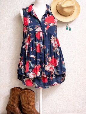 Umgee Navy & Red Floral Sleeveless Button-Front Camisole